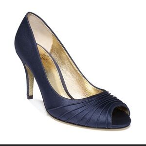 Adrianna Papell Farrel Heels Womens 7.5 open toe Navy Classic Satin